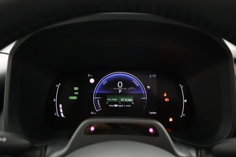 Toyota Aygo X - Hybrid 115 envy 14