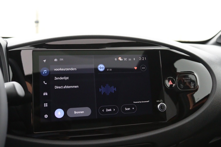 Toyota Aygo X - Hybrid 115 envy 18