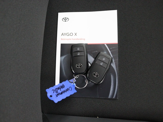 Toyota Aygo X - Hybrid 115 envy