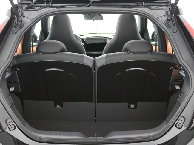 Toyota Aygo X - Hybrid 115 envy