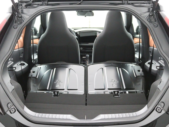 Toyota Aygo X - Hybrid 115 envy