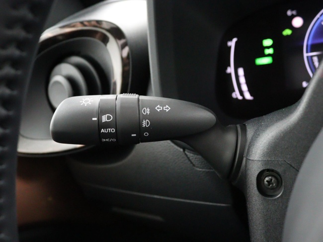 Toyota Aygo X - Hybrid 115 envy