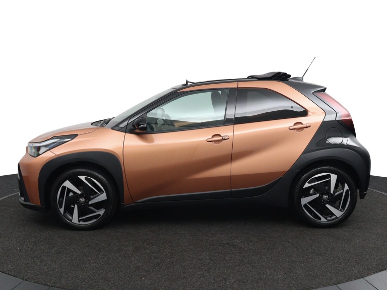 Toyota Aygo X - Hybrid 115 envy 5