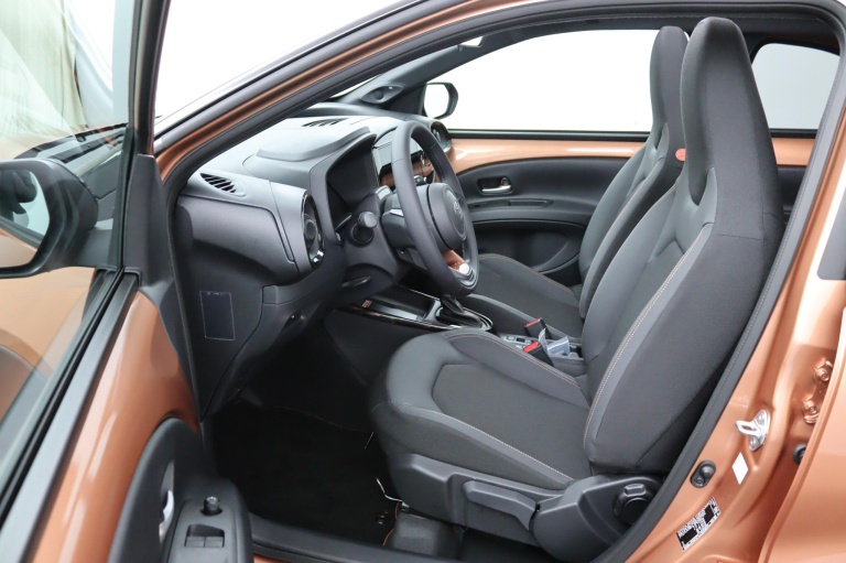 Toyota Aygo X - Hybrid 115 envy 9