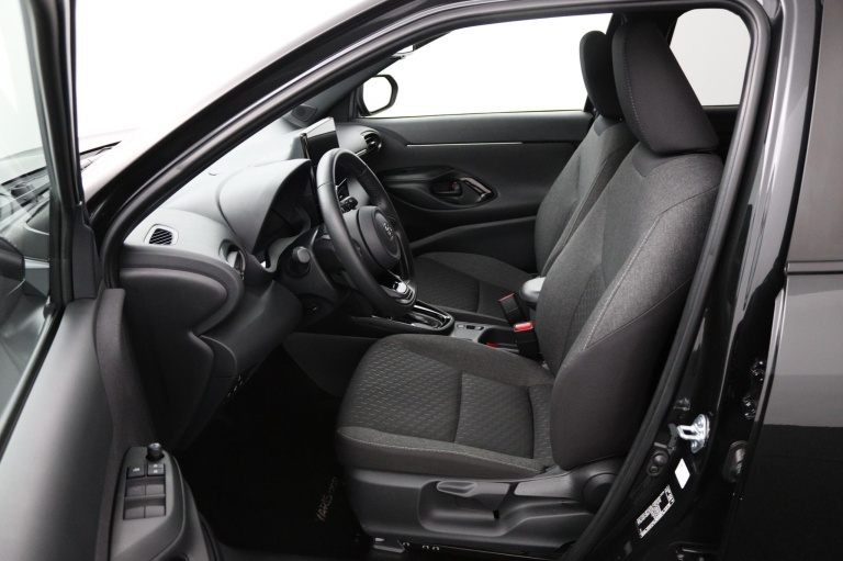 Toyota Yaris Cross - 1.5 Hybrid 115 First Edition 17