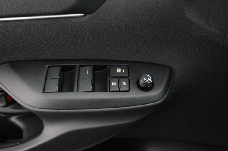 Toyota Yaris Cross - 1.5 Hybrid 115 First Edition 28