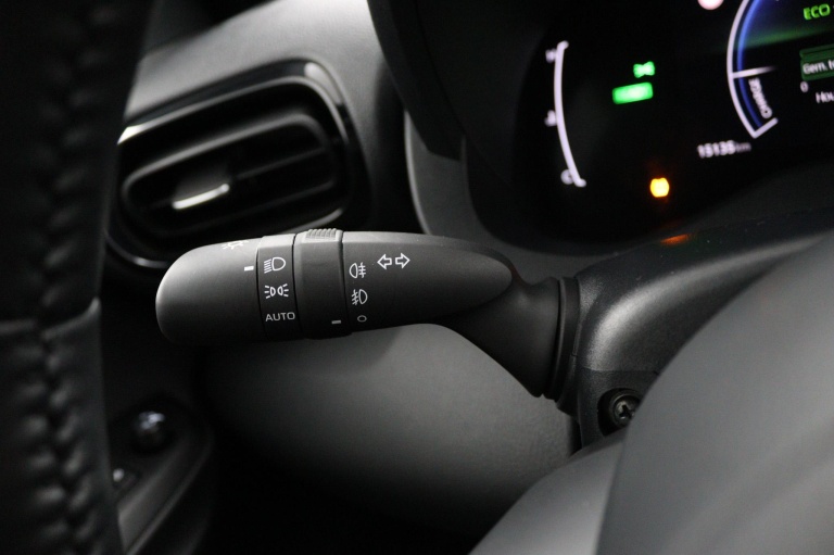 Toyota Yaris Cross - 1.5 Hybrid 115 First Edition 30