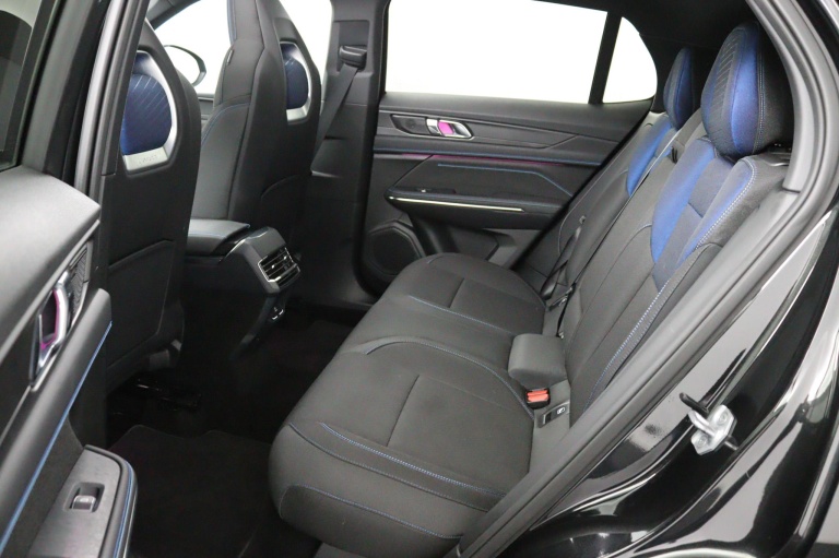 Lynk & Co 01 - 1.5 18