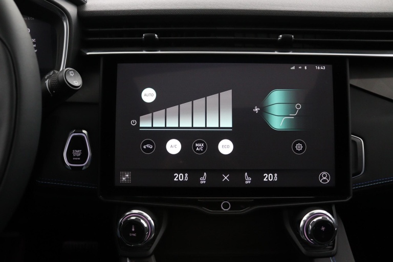 Lynk & Co 01 - 1.5 7