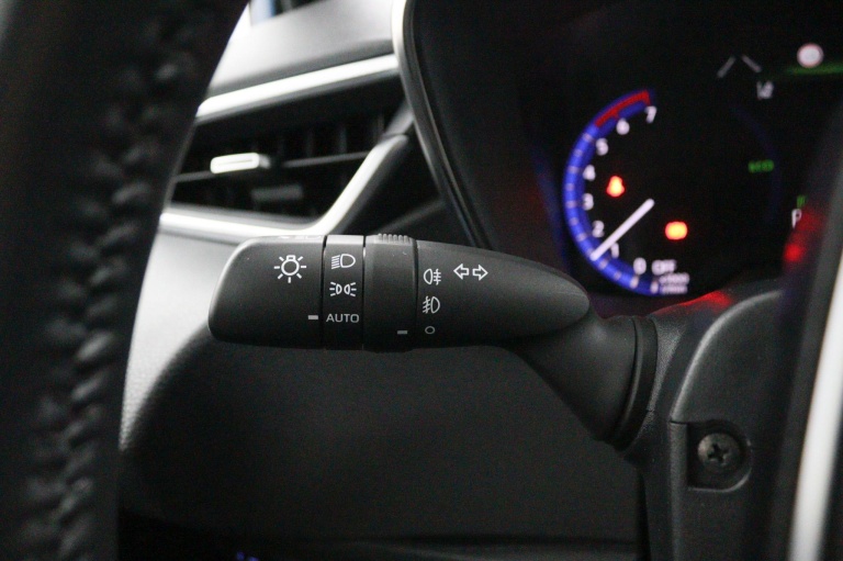 Toyota Corolla Touring Sports - 1.8 Hybrid Dynamic 22