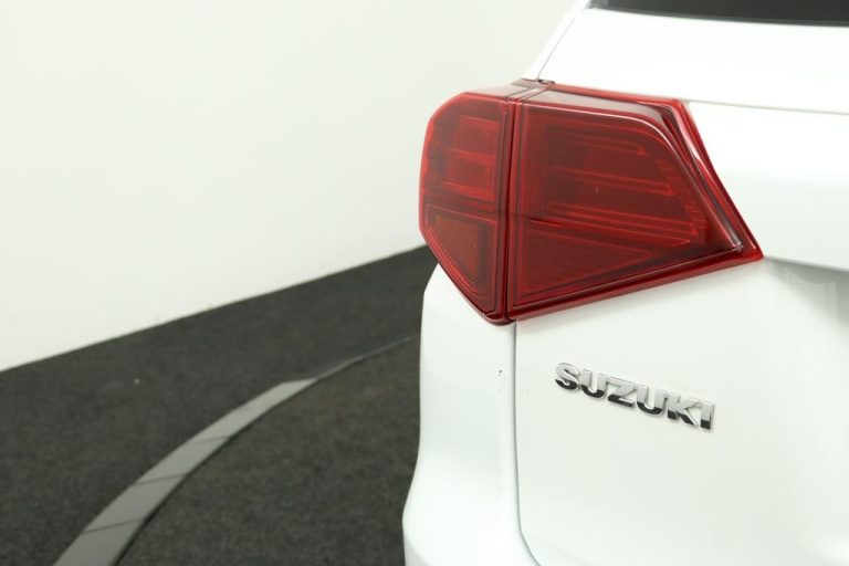 Suzuki Vitara - 1.4 Boosterjet Select Smart Hybrid 33