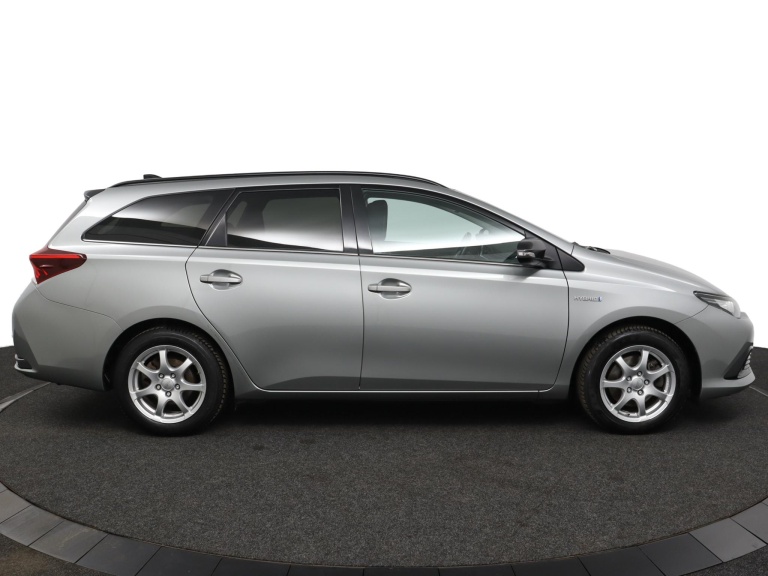 Toyota Auris - 1.8 Hybrid Energy Plus 13