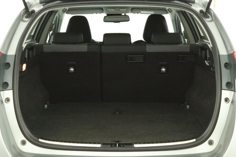 Toyota Auris - 1.8 Hybrid Energy Plus 24