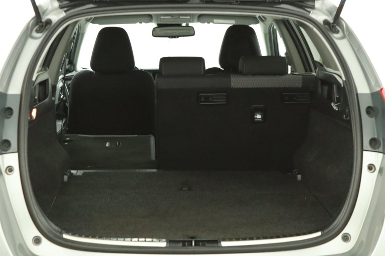 Toyota Auris - 1.8 Hybrid Energy Plus 25