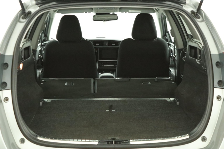 Toyota Auris - 1.8 Hybrid Energy Plus 26