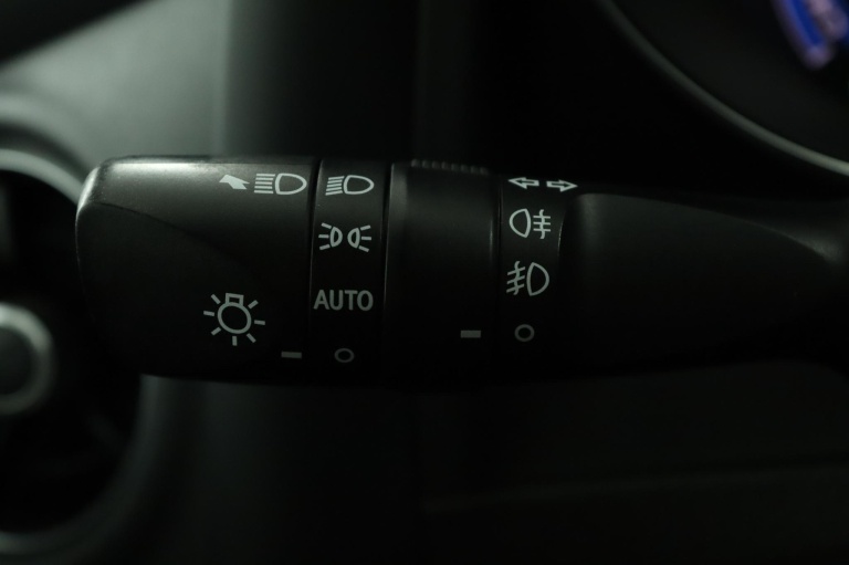 Toyota Auris - 1.8 Hybrid Energy Plus 31