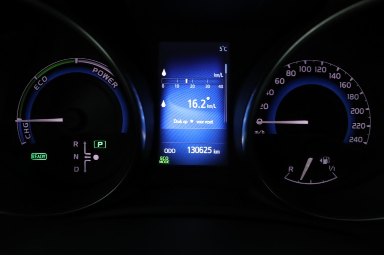 Toyota Auris - 1.8 Hybrid Energy Plus 6