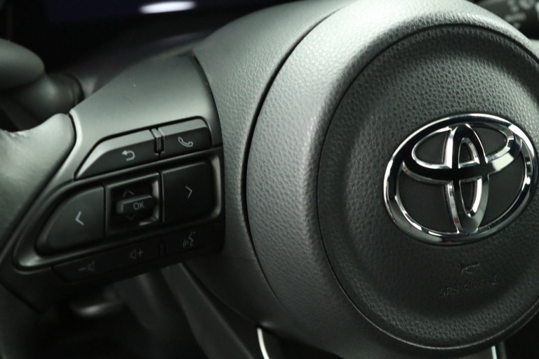 Toyota Yaris Cross - 1.5 Hybrid Dynamic 19