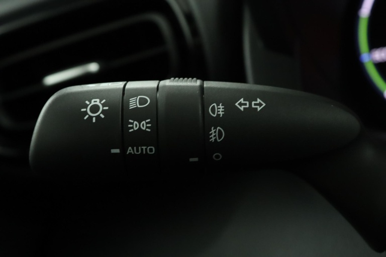 Toyota Yaris Cross - 1.5 Hybrid Dynamic 31