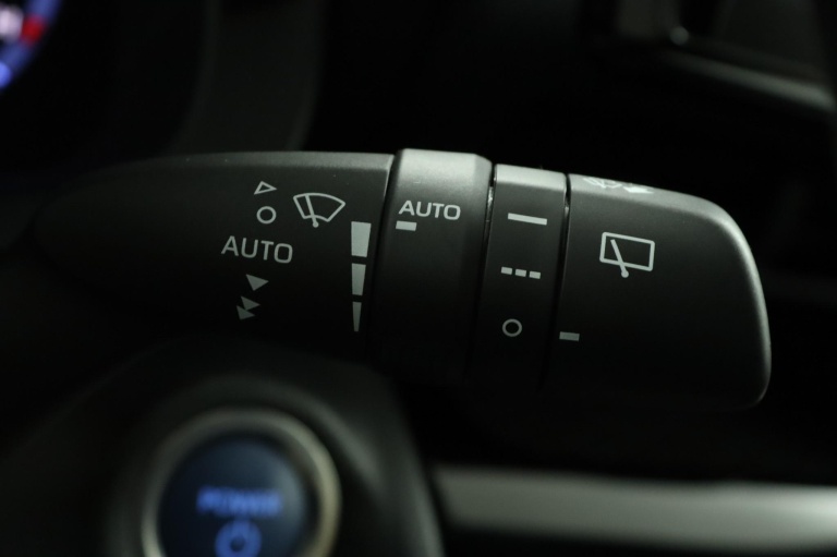 Toyota Yaris Cross - 1.5 Hybrid Dynamic 32