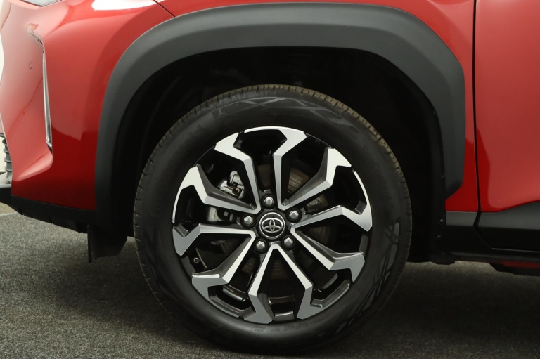 Toyota Yaris Cross - 1.5 Hybrid Dynamic 37