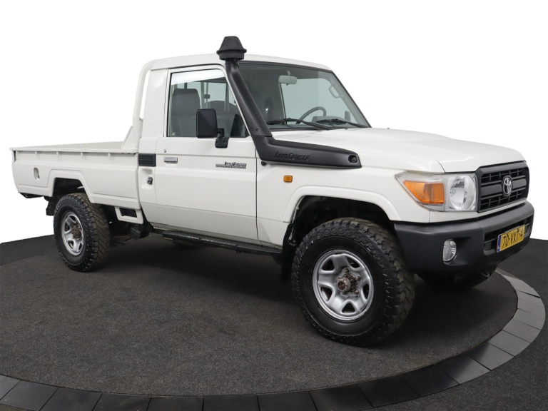 Toyota Land Cruiser HZJ79 - 4.2 6 cilinder 13