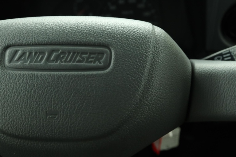 Toyota Land Cruiser HZJ79 - 4.2 6 cilinder 18