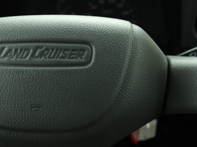 Toyota Land Cruiser HZJ79 - 4.2 6 cilinder