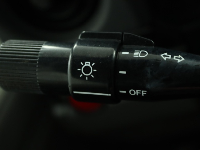 Toyota Land Cruiser HZJ79 - 4.2 6 cilinder