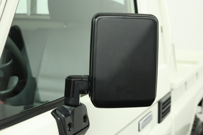 Toyota Land Cruiser HZJ79 - 4.2 6 cilinder 28