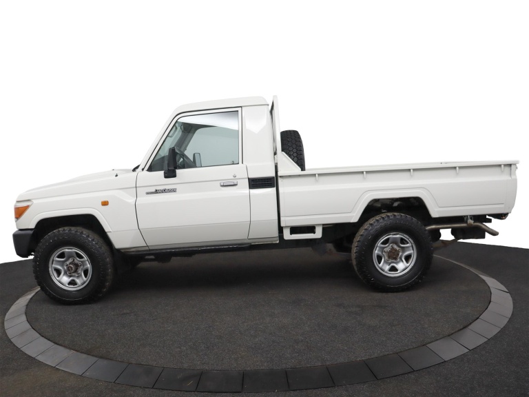 Toyota Land Cruiser HZJ79 - 4.2 6 cilinder 3