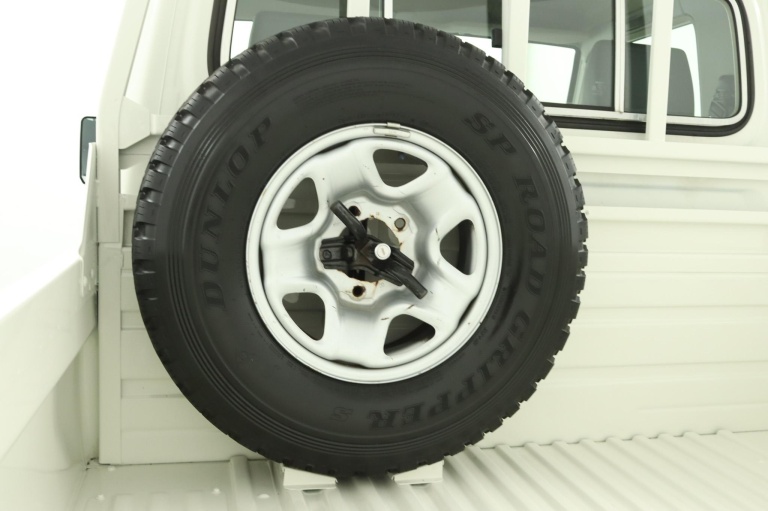 Toyota Land Cruiser HZJ79 - 4.2 6 cilinder 31