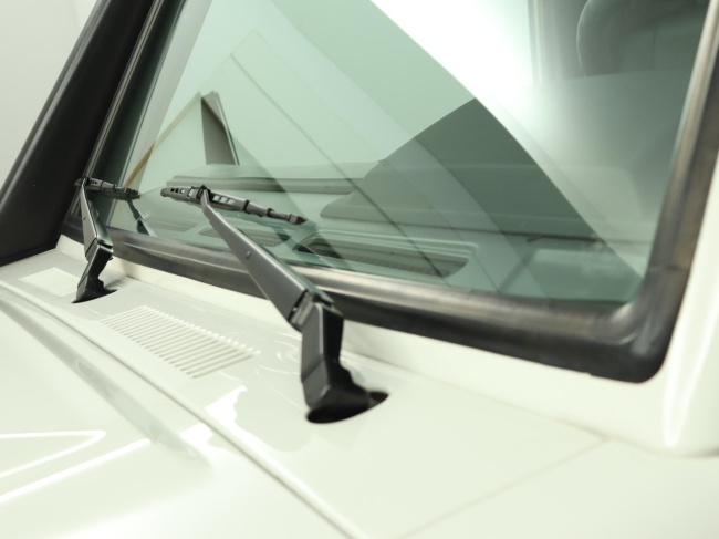 Toyota Land Cruiser HZJ79 - 4.2 6 cilinder