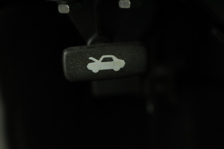 Toyota Land Cruiser HZJ79 - 4.2 6 cilinder 36