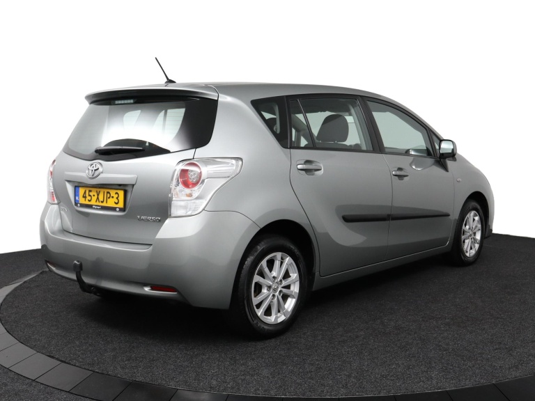 Toyota Verso - 1.8 VVT-i Aspiration 2