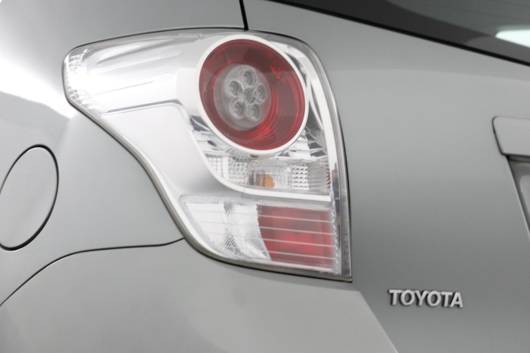 Toyota Verso - 1.8 VVT-i Aspiration 36