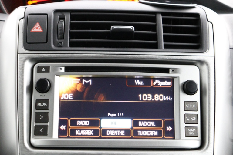 Toyota Verso - 1.8 VVT-i Aspiration 8