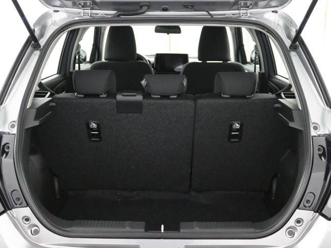 Suzuki Swift - 1.2 Comfort Smart Hybrid