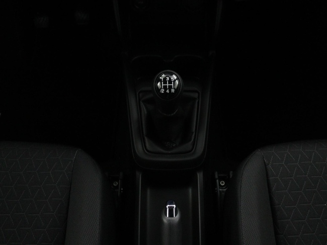 Suzuki Swift - 1.2 Comfort Smart Hybrid