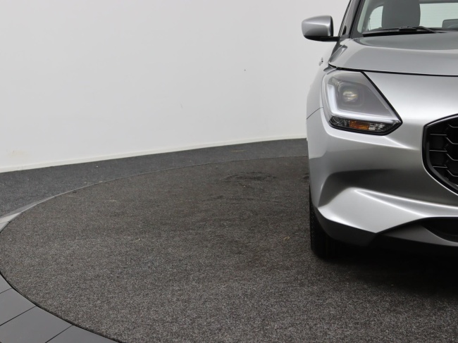 Suzuki Swift - 1.2 Comfort Smart Hybrid