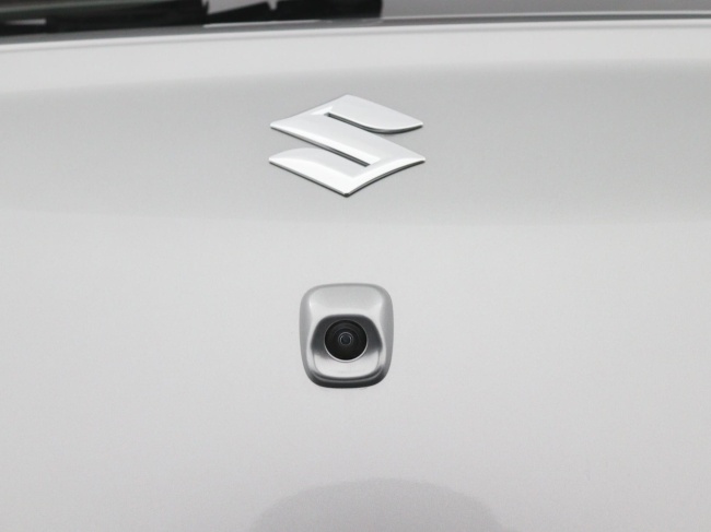 Suzuki Swift - 1.2 Comfort Smart Hybrid