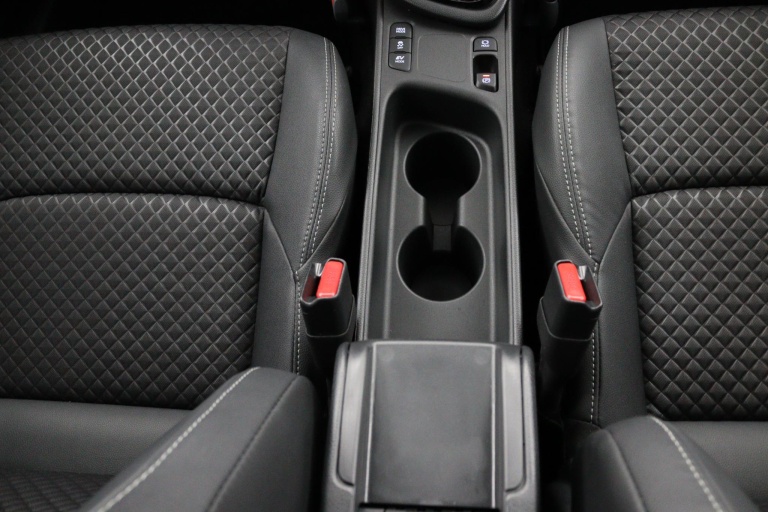 Toyota Yaris - 1.5 Hybrid Executive 27