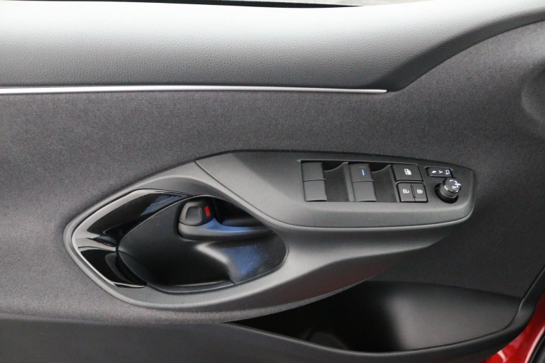 Toyota Yaris - 1.5 Hybrid Executive 33