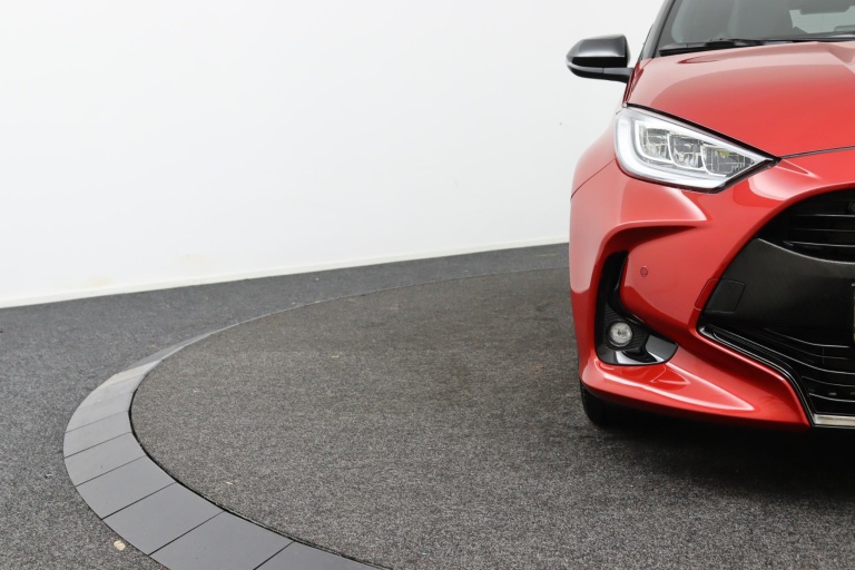 Toyota Yaris - 1.5 Hybrid Executive 38