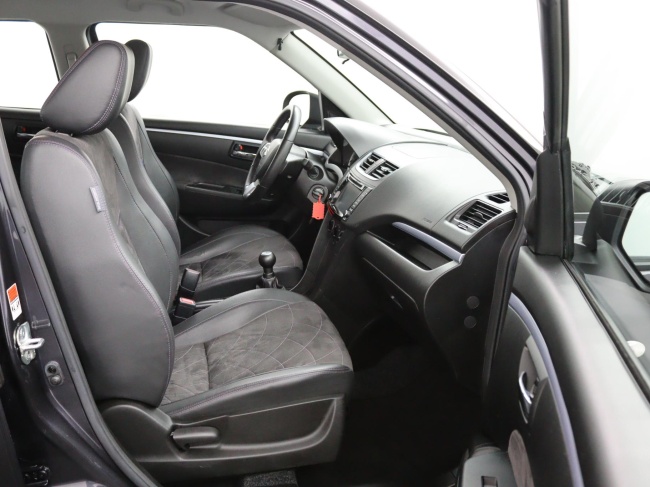 Suzuki Swift - 1.2 Style EASSS