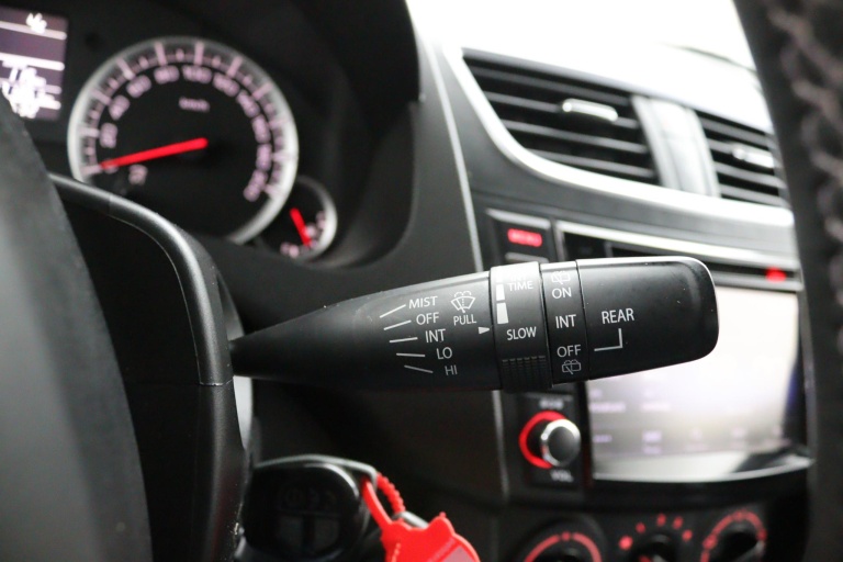 Suzuki Swift - 1.2 Style EASSS 21