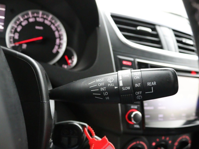 Suzuki Swift - 1.2 Style EASSS