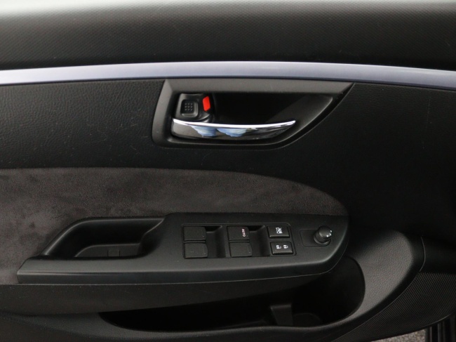 Suzuki Swift - 1.2 Style EASSS