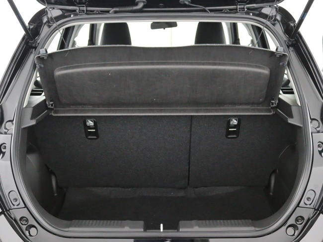 Suzuki Swift - 1.2 Comfort Smart Hybrid