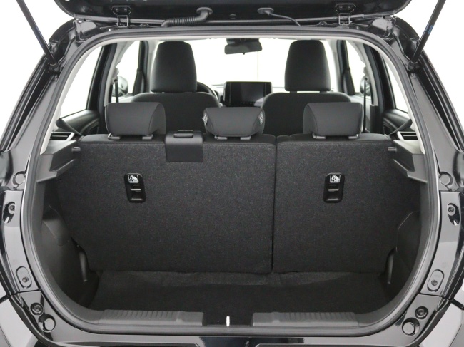 Suzuki Swift - 1.2 Comfort Smart Hybrid